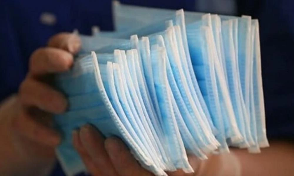 Πρωτοφανές! Η Αυστραλία θα φτιάξει δρόμους από χρησιμοποιημένες ιατρικές μάσκες